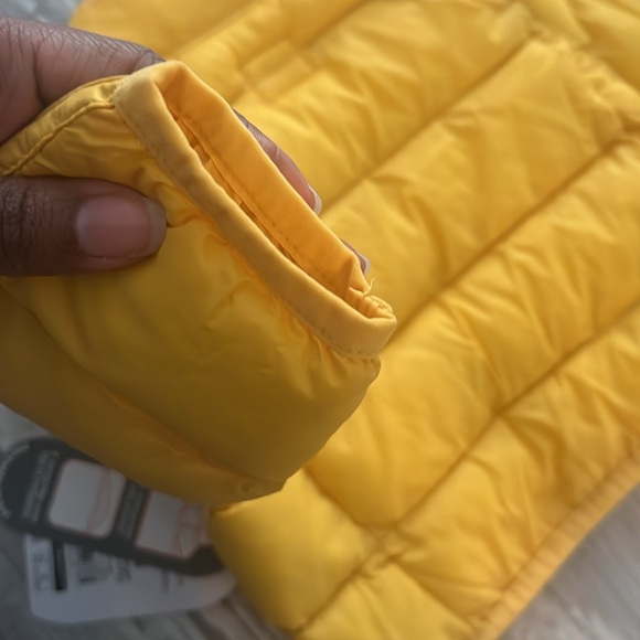 Brand New Infant Yellow Puffer Jacket size 0-3 months - Picture 6 of 6
